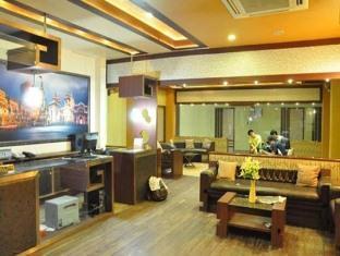 Hotel Vishwanath Варанаси Екстериор снимка